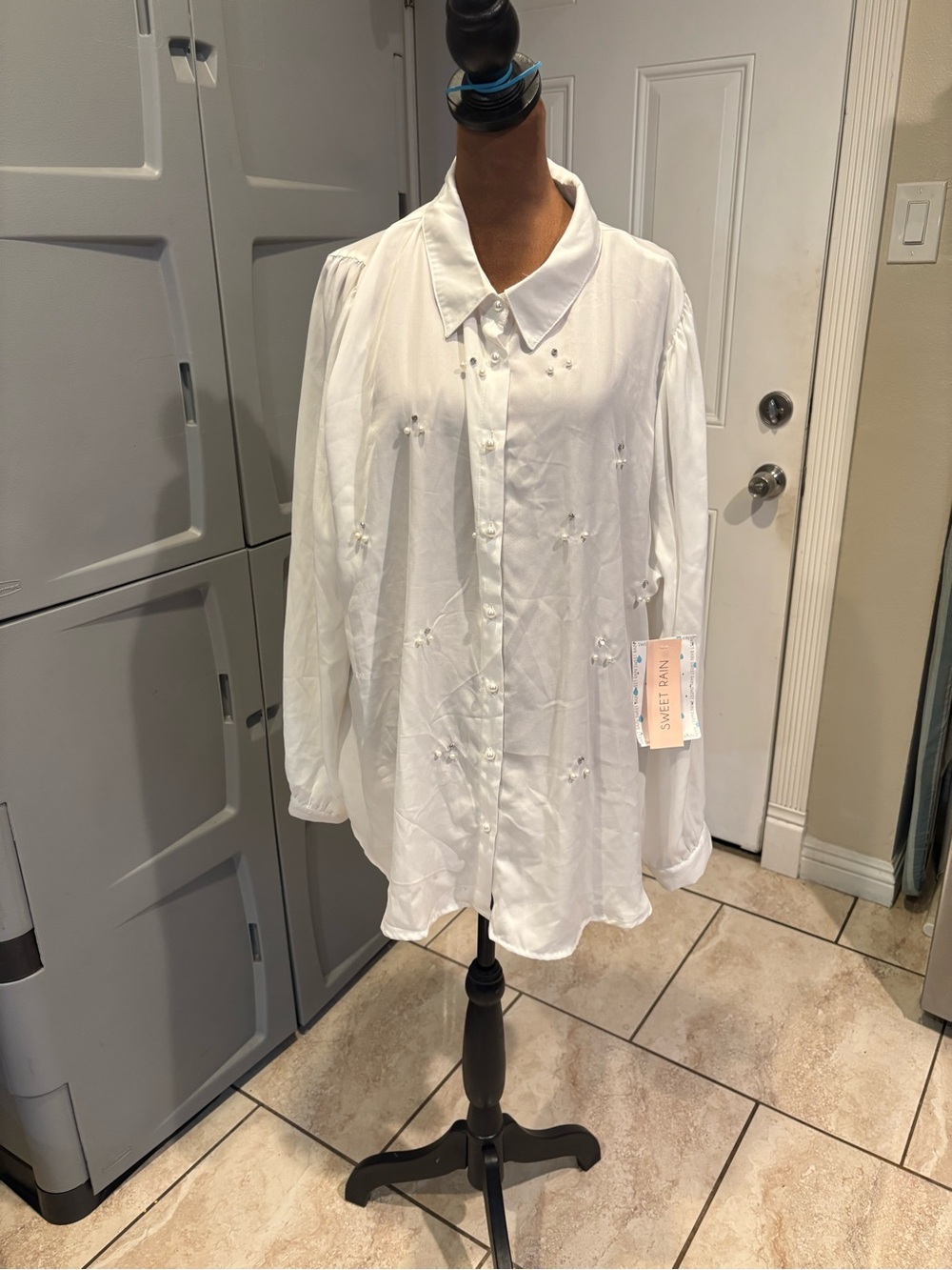 Sweet Rain Ivory Button-Up Blouse